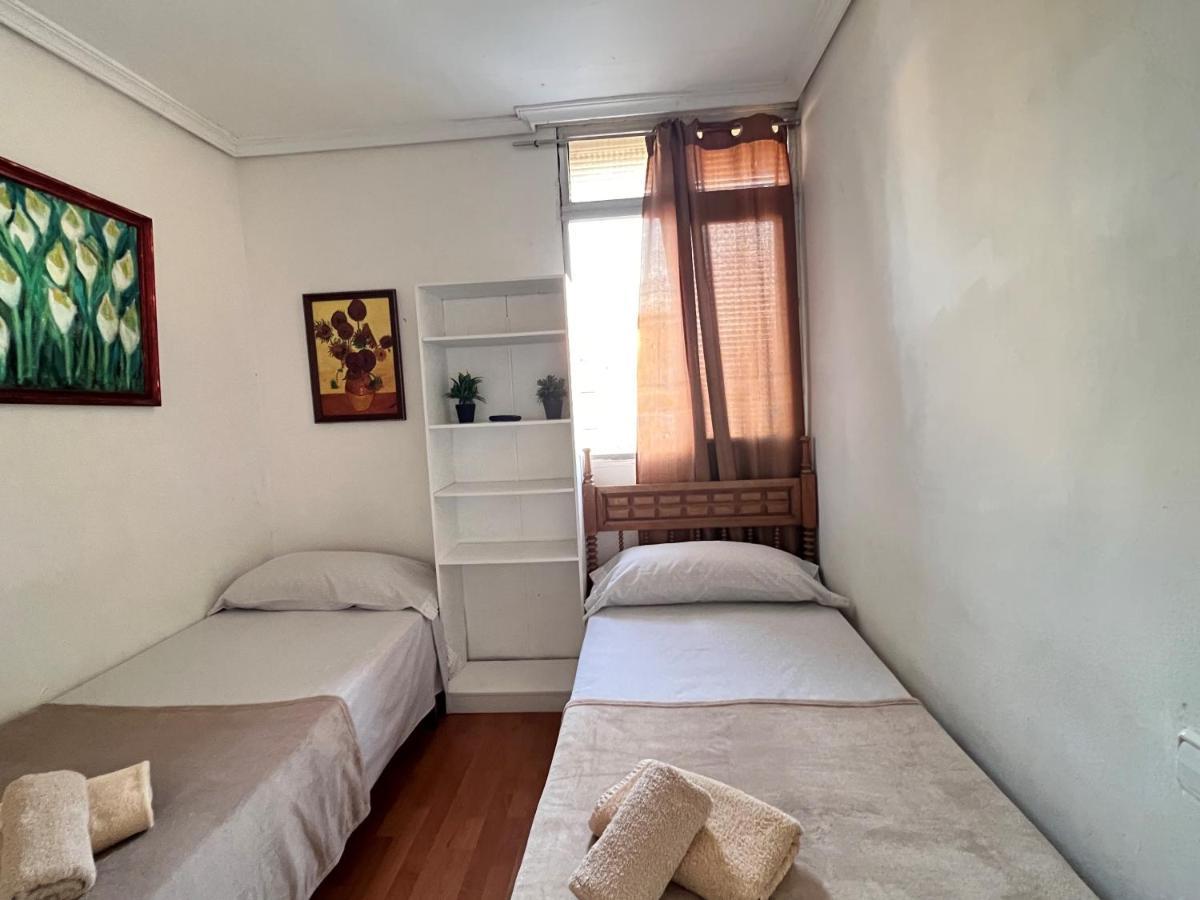 Malvarrosa Simple Shared Home Valencia Exterior foto